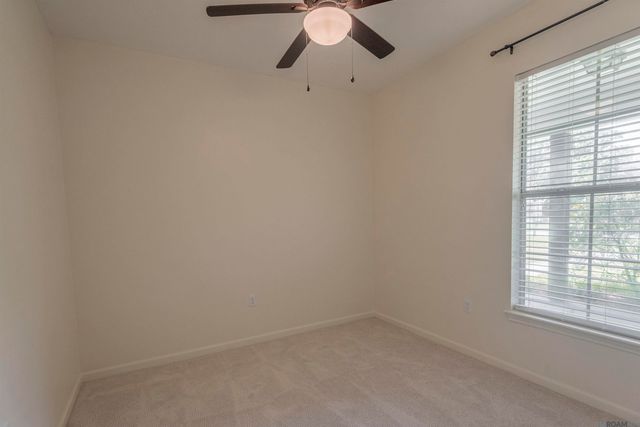 6215 Destrehan Dr, Baton Rouge, LA 70820