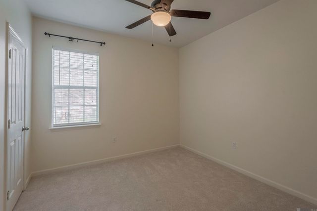 6215 Destrehan Dr, Baton Rouge, LA 70820