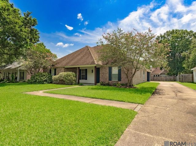 6215 Destrehan Dr, Baton Rouge, LA 70820