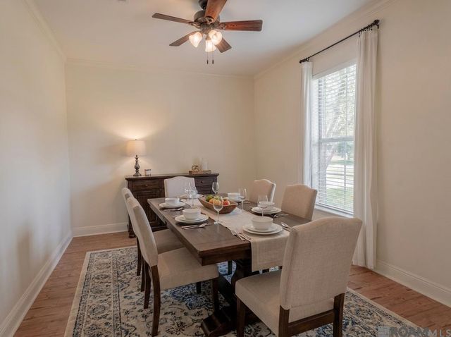 6215 Destrehan Dr, Baton Rouge, LA 70820