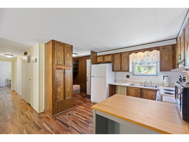 185 Meadow Ln, Bellvue, CO 80512