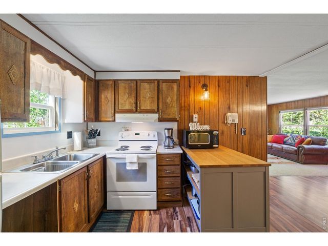 185 Meadow Ln, Bellvue, CO 80512