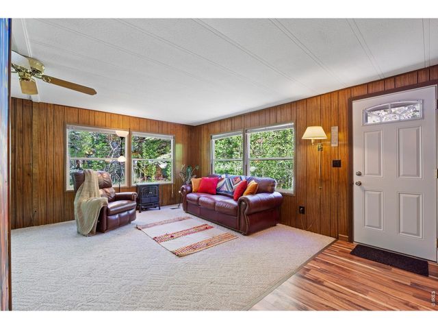 185 Meadow Ln, Bellvue, CO 80512