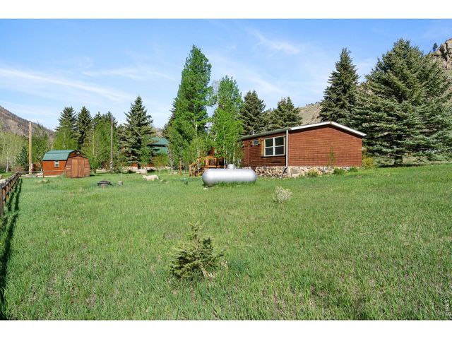 185 Meadow Ln, Bellvue, CO 80512