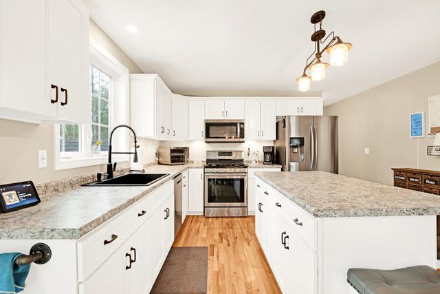 31 Rangeway Drive, Rochester, NH 03868