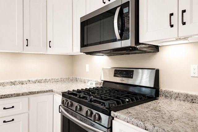 31 Rangeway Drive, Rochester, NH 03868
