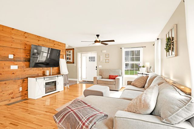 31 Rangeway Drive, Rochester, NH 03868