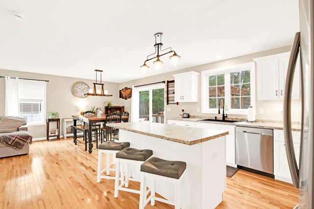31 Rangeway Drive, Rochester, NH 03868