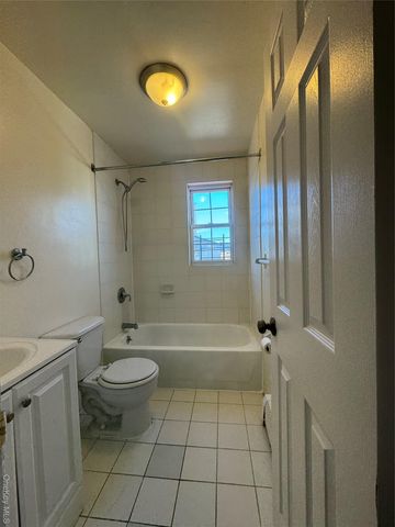 948a Tilden Ave, Bronx, NY 10469