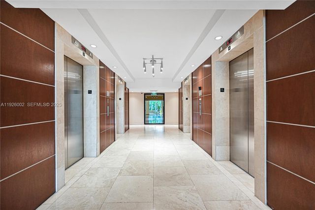 2475 Brickell Ave 703, Miami, FL 33129