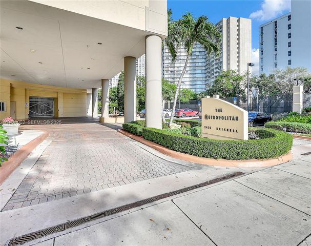 2475 Brickell Ave 703, Miami, FL 33129