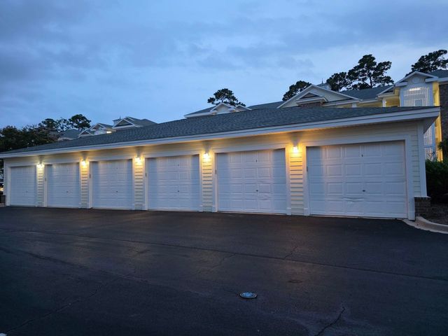 4869 Luster Leaf Cir Apt 104, Myrtle Beach, SC 29577