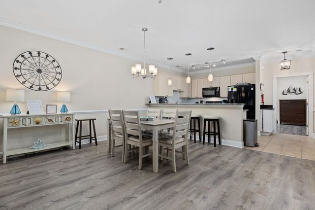 4869 Luster Leaf Cir Apt 104, Myrtle Beach, SC 29577