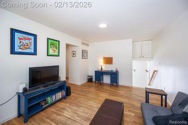 23452 Astrid Lane, Rockwood, MI 48173