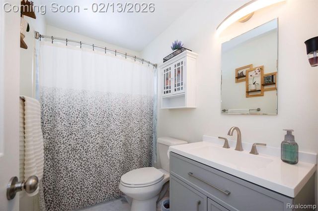 23452 Astrid Lane, Rockwood, MI 48173