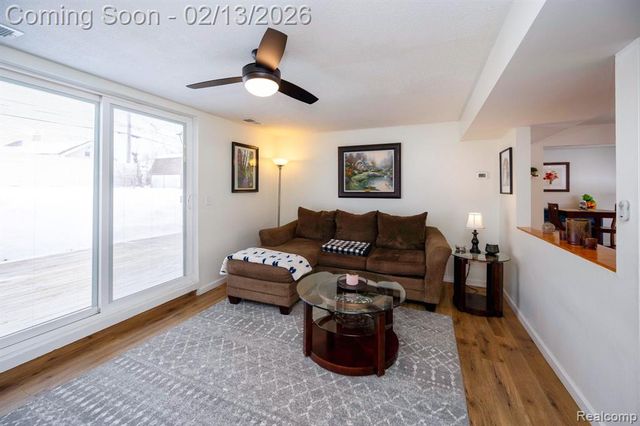 23452 Astrid Lane, Rockwood, MI 48173