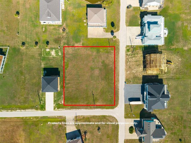 804 Rancho Carribe Drive, Crystal Beach, TX 77650