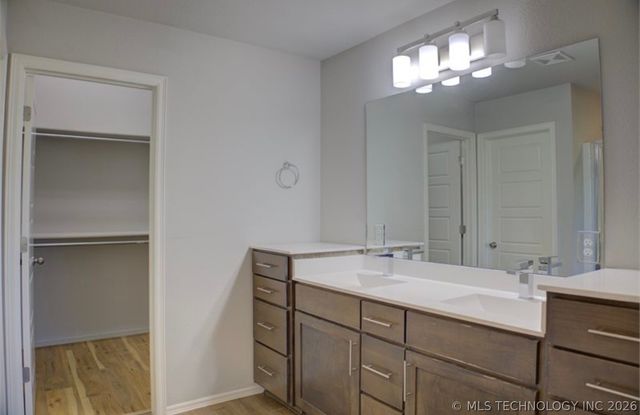 7012 S Elder Avenue, Broken Arrow, OK 74011