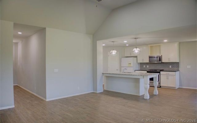 7012 S Elder Avenue, Broken Arrow, OK 74011