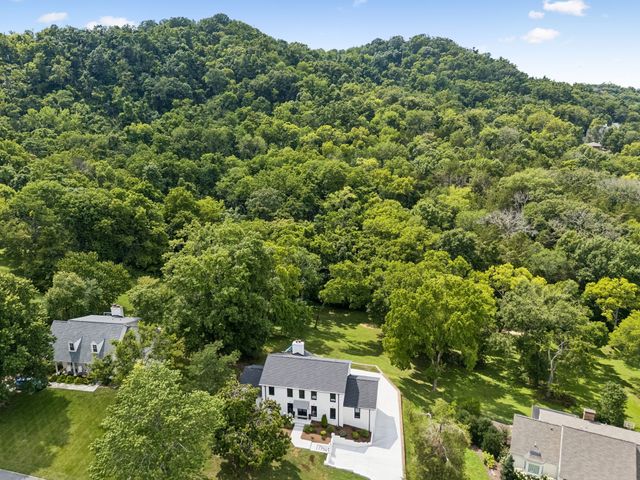 609 Hunters Ln, Brentwood, TN 37027