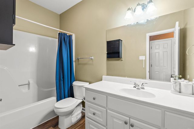 38 Emerald Drive, Maumelle, AR 72113