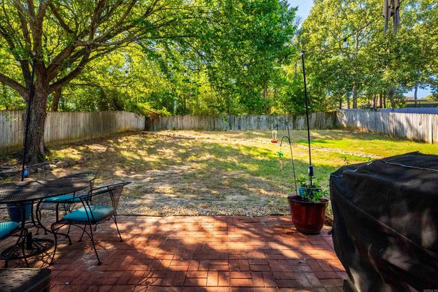 38 Emerald Drive, Maumelle, AR 72113