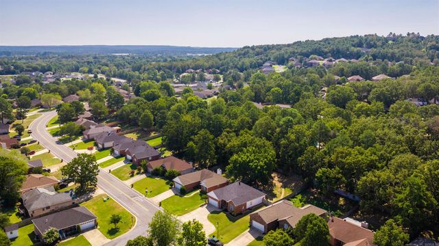 38 Emerald Drive, Maumelle, AR 72113