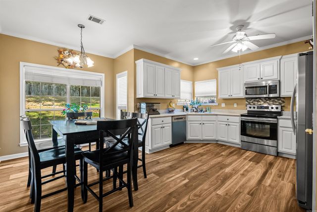 38 Emerald Drive, Maumelle, AR 72113