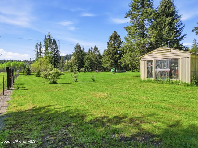804 Clagstone Rd, Blanchard, ID 83804