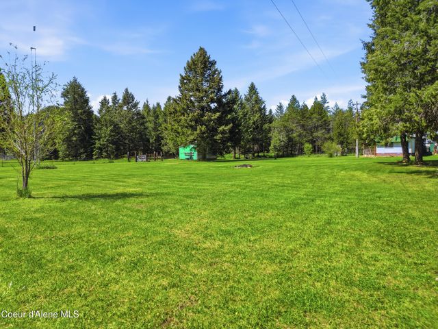 804 Clagstone Rd, Blanchard, ID 83804