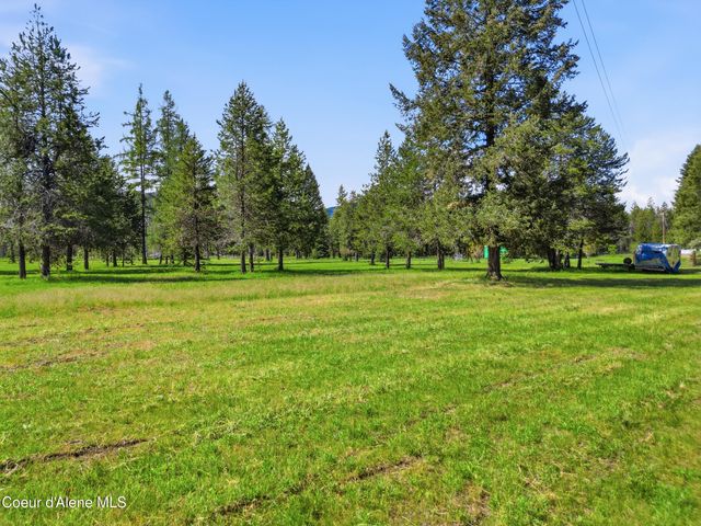 804 Clagstone Rd, Blanchard, ID 83804
