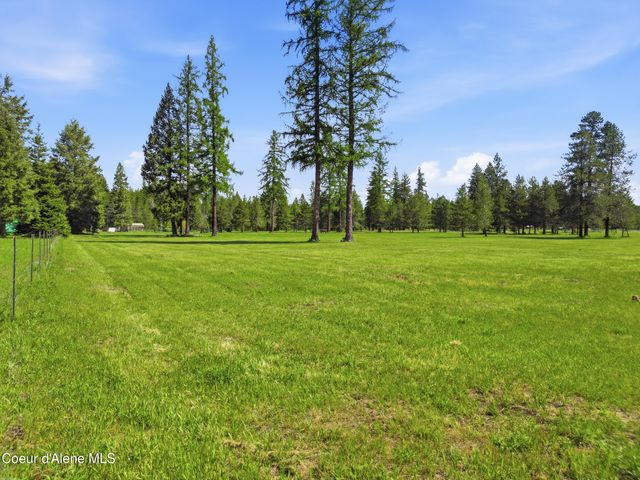 804 Clagstone Rd, Blanchard, ID 83804