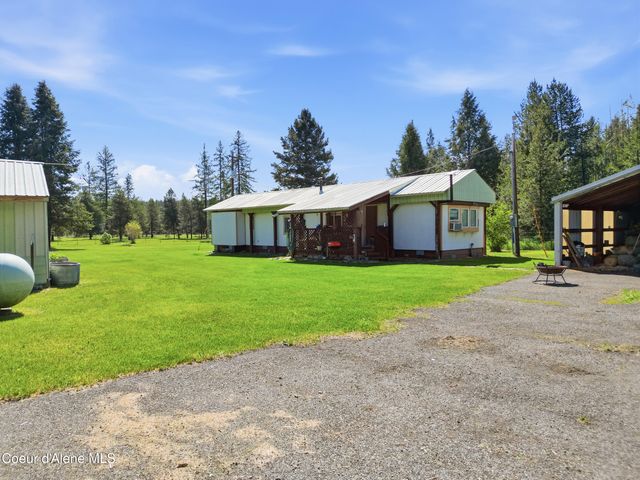 804 Clagstone Rd, Blanchard, ID 83804
