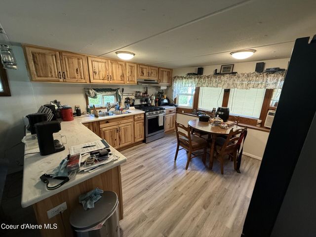 804 Clagstone Rd, Blanchard, ID 83804