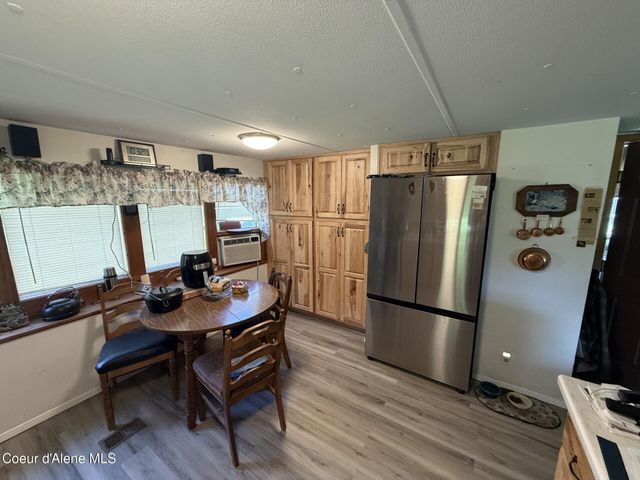 804 Clagstone Rd, Blanchard, ID 83804