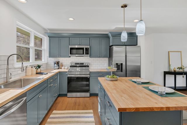 2173 Highway 48 South, Dickson, TN 37055