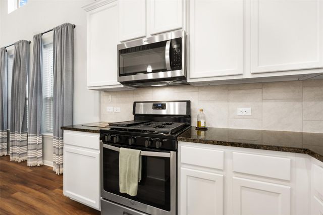 1404 Jenkins BND 11, Austin, TX 78748