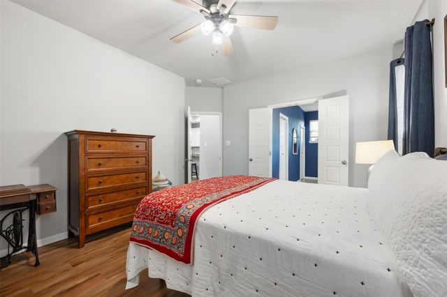 1404 Jenkins BND 11, Austin, TX 78748