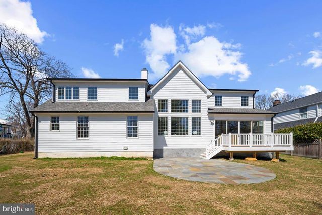 118 W BEECHTREE LN, Wayne, PA 19087