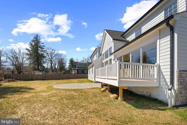 118 W BEECHTREE LN, Wayne, PA 19087