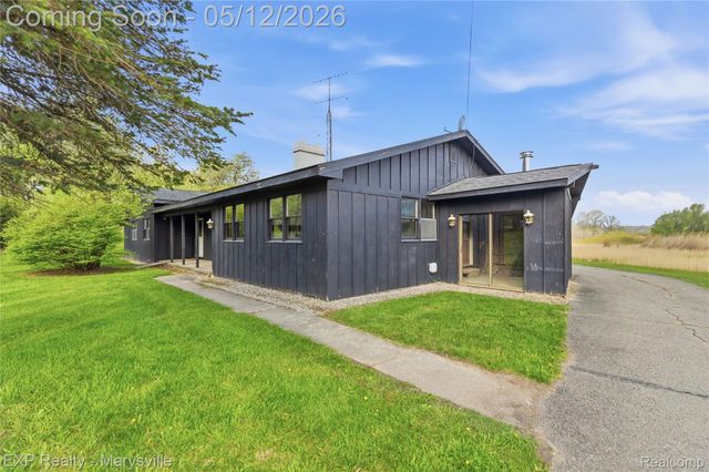 3345 Beach Road, Port Huron Charter Township, MI 48060