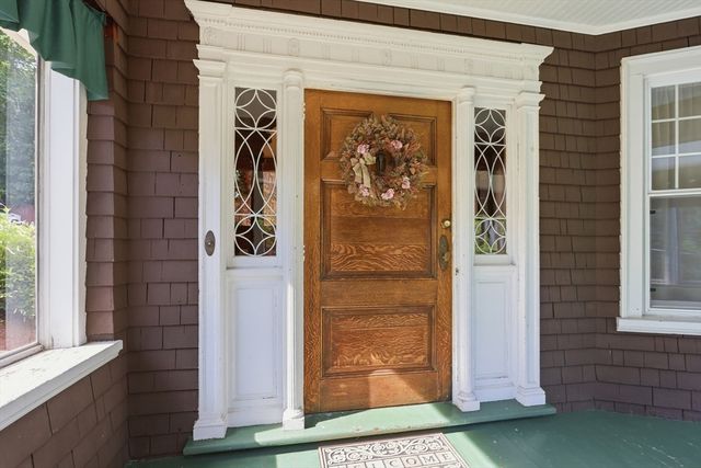 11 Weymouth St, Fitchburg, MA 01420