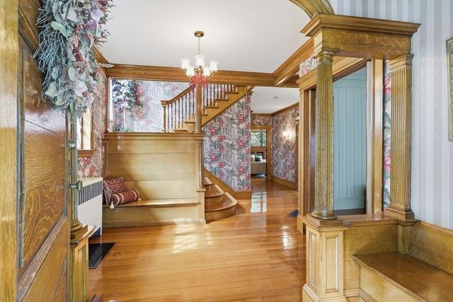 11 Weymouth St, Fitchburg, MA 01420