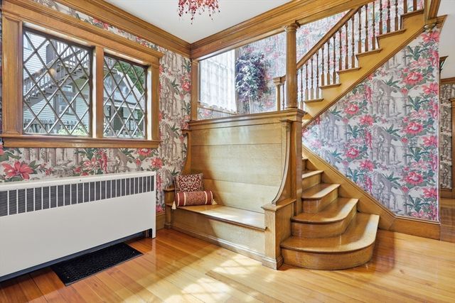 11 Weymouth St, Fitchburg, MA 01420