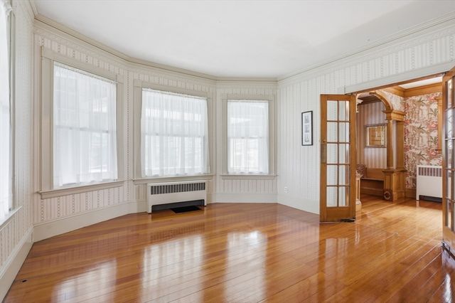 11 Weymouth St, Fitchburg, MA 01420