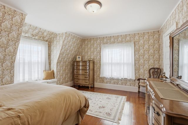 11 Weymouth St, Fitchburg, MA 01420