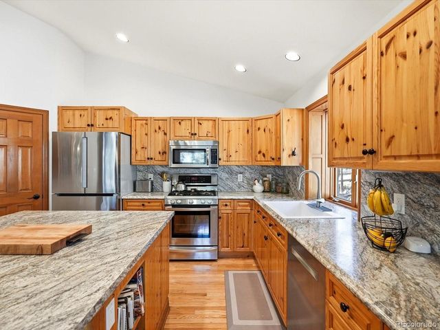 9808 Fallen Rock Rd, Conifer, CO 80433