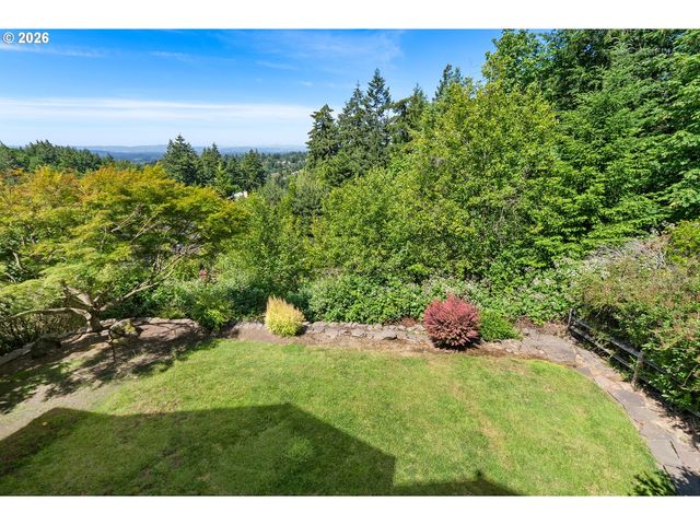 2615 Nw BIRKENDENE St, Portland, OR 97229