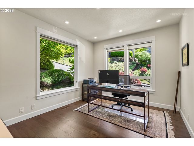 2615 Nw BIRKENDENE St, Portland, OR 97229