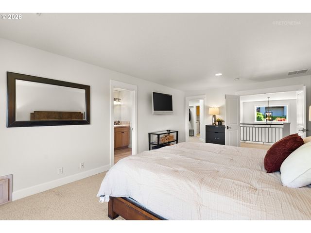 2615 Nw BIRKENDENE St, Portland, OR 97229